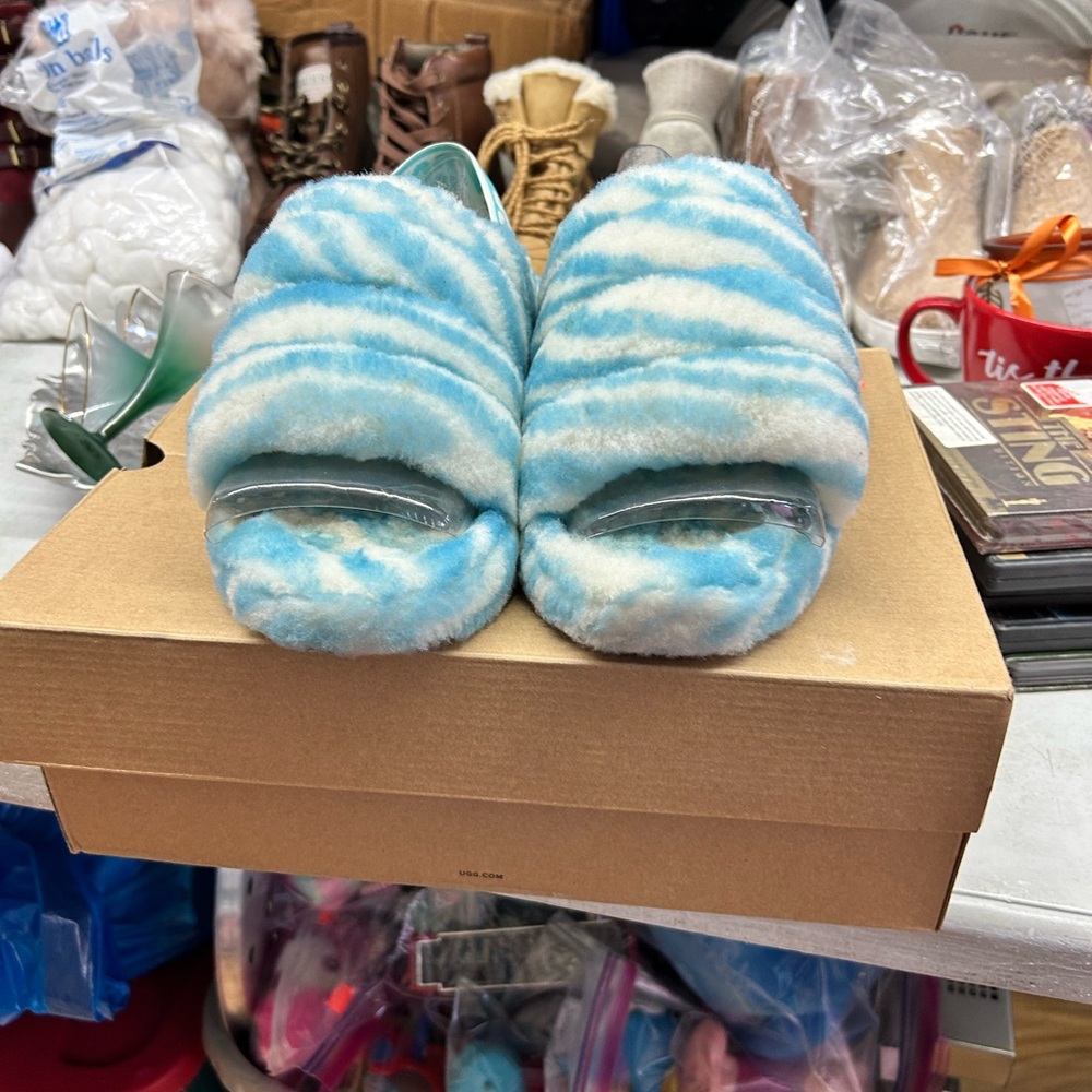 Uggs slides for women